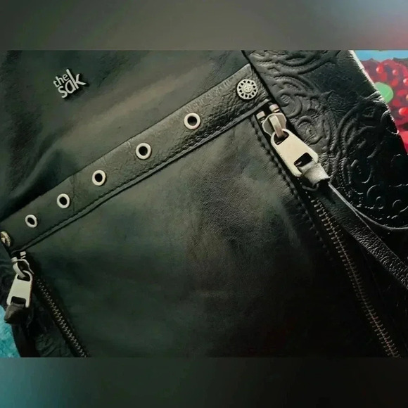 The Sak Runyon Black Leather
Shoulder Bag - Picture 6 of 12